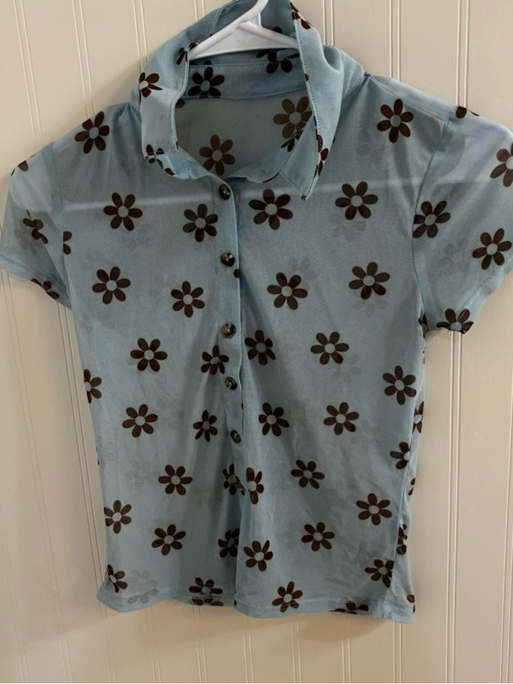 SOLD Y2K -Light Blue Short Sleeve Collared Top with Brown Daisy Print